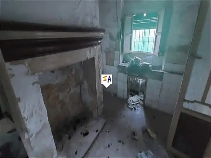 Casa adosada en venta en Castillo de Locubín con Internet