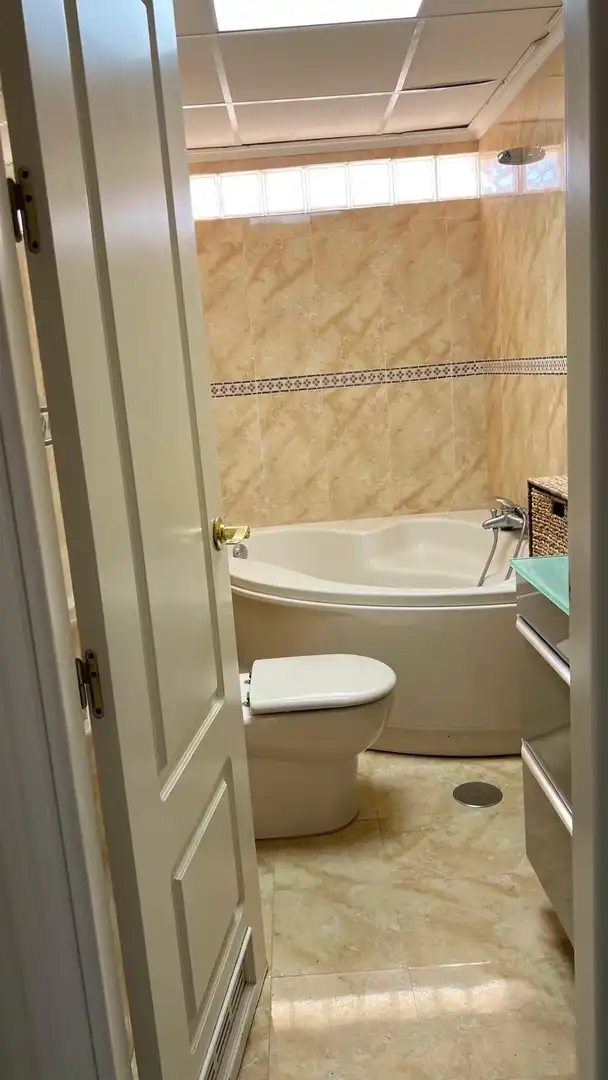 Bathroom of Attic for rent in Almería  with Terrace
