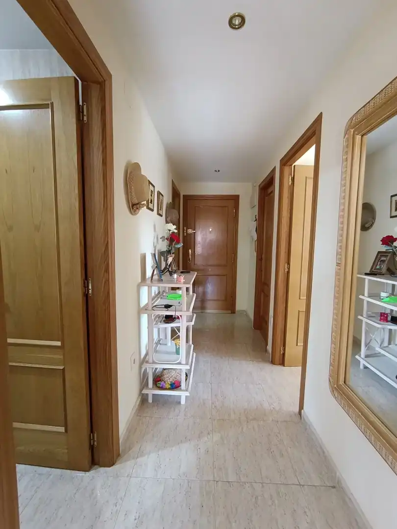 Apartamento con piscina en venta en Playa de Poniente, imagen 11