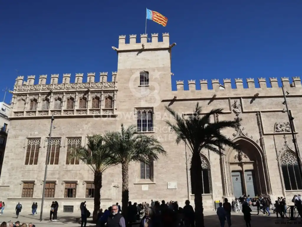 Außenansicht von Erdgeschoss zum Verkauf in Valencia mit Klimaanlage, Terrasse und Ofen