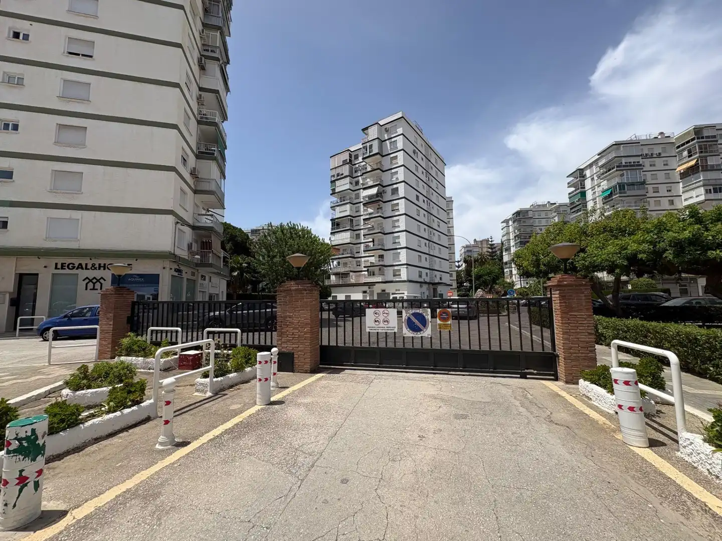 Vista exterior de Local de alquiler en Vélez-Málaga con Aire acondicionado