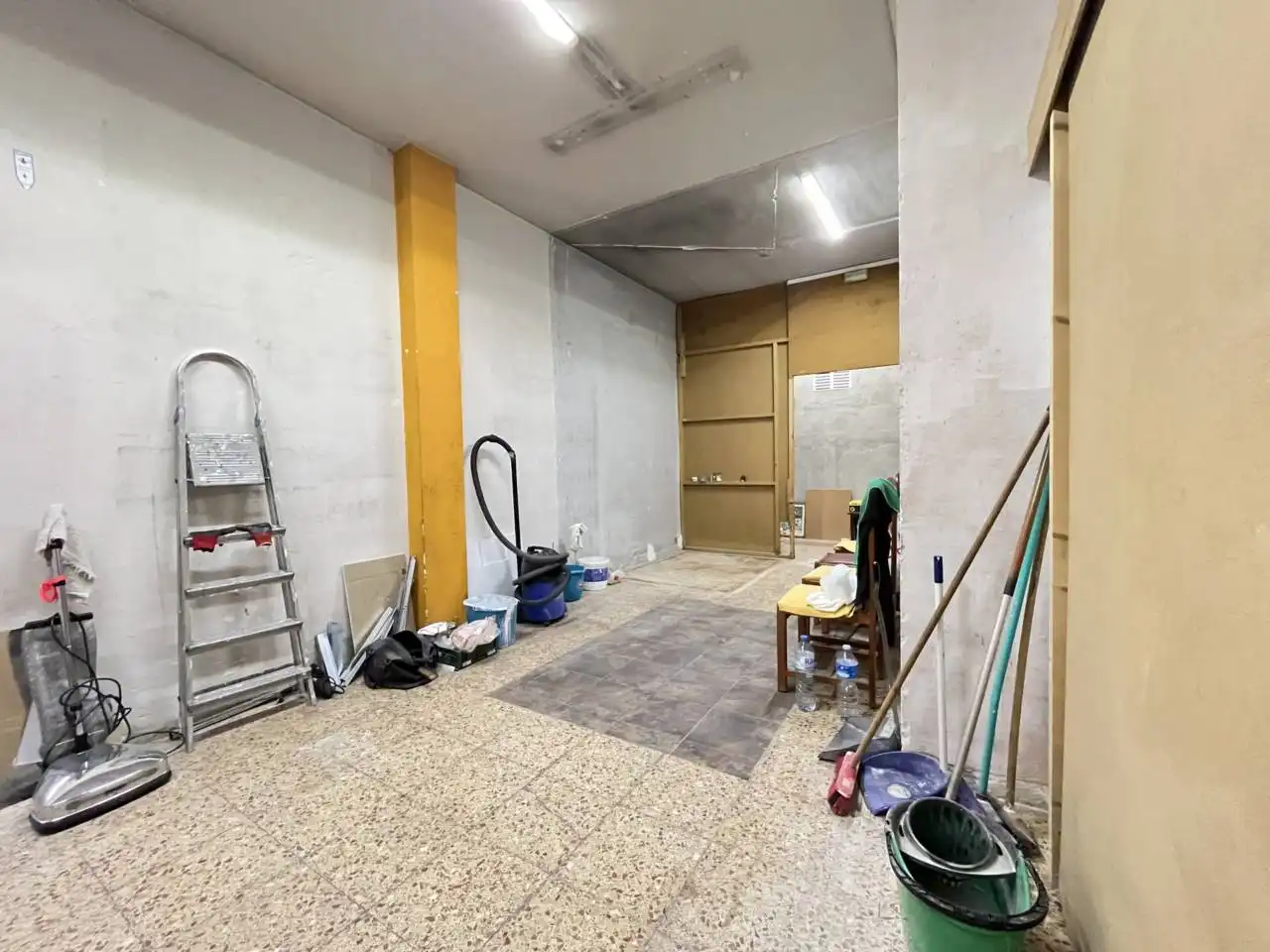 Geschaftsraum zur Miete in Calle Riera Blanca, 52, La Torrassa