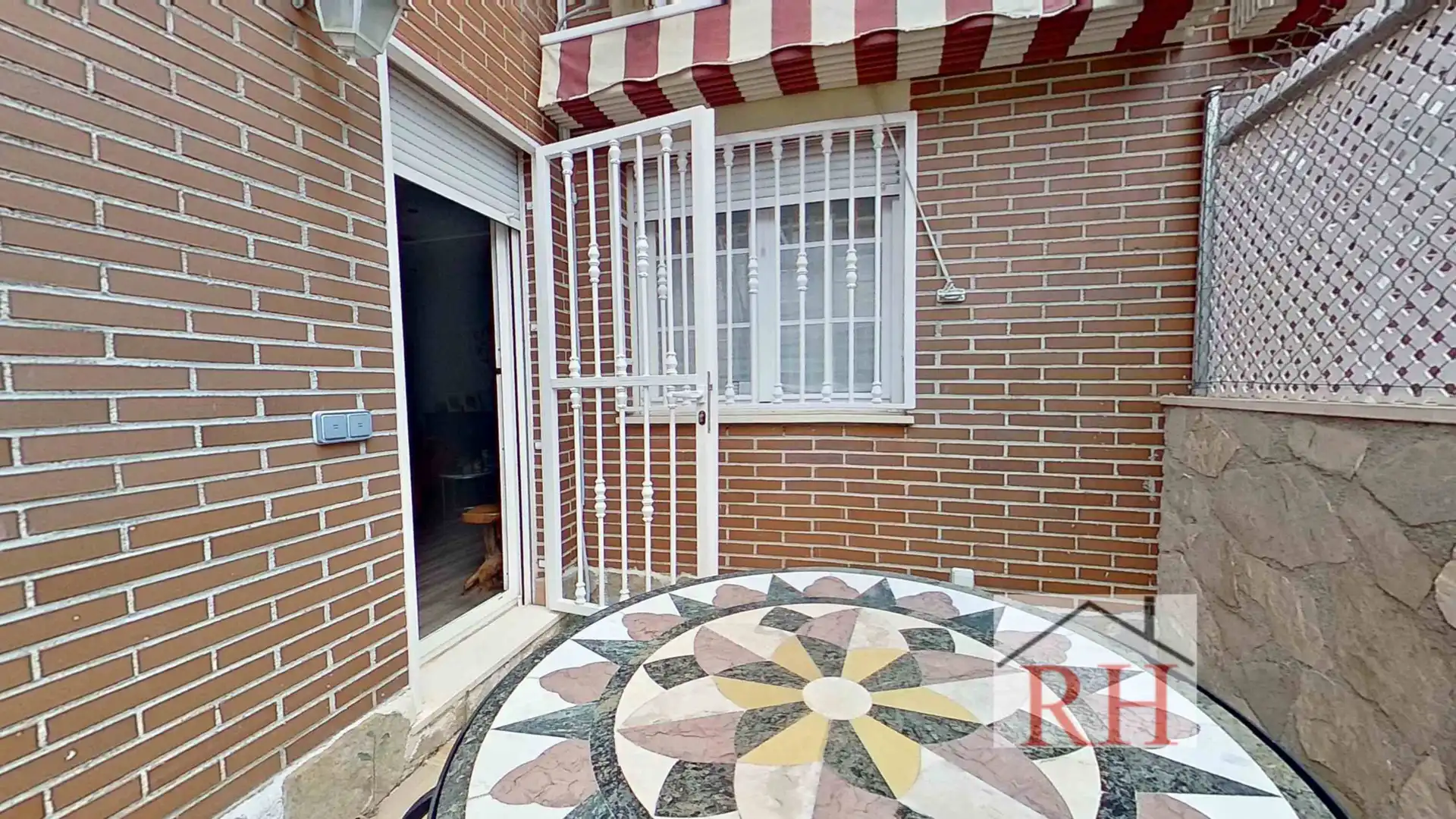 Adosado con terraza en venta en Calle Italia, imagen 5