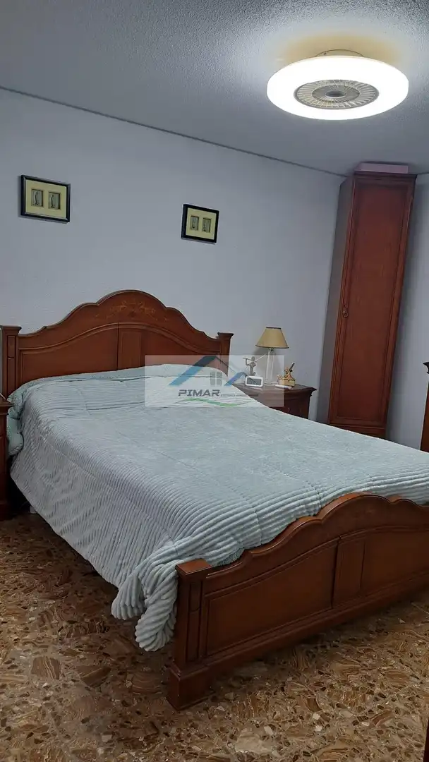 Habitación de Piso en venta en Elche / Elx con Aire acondicionado, Calefacción y Balcón