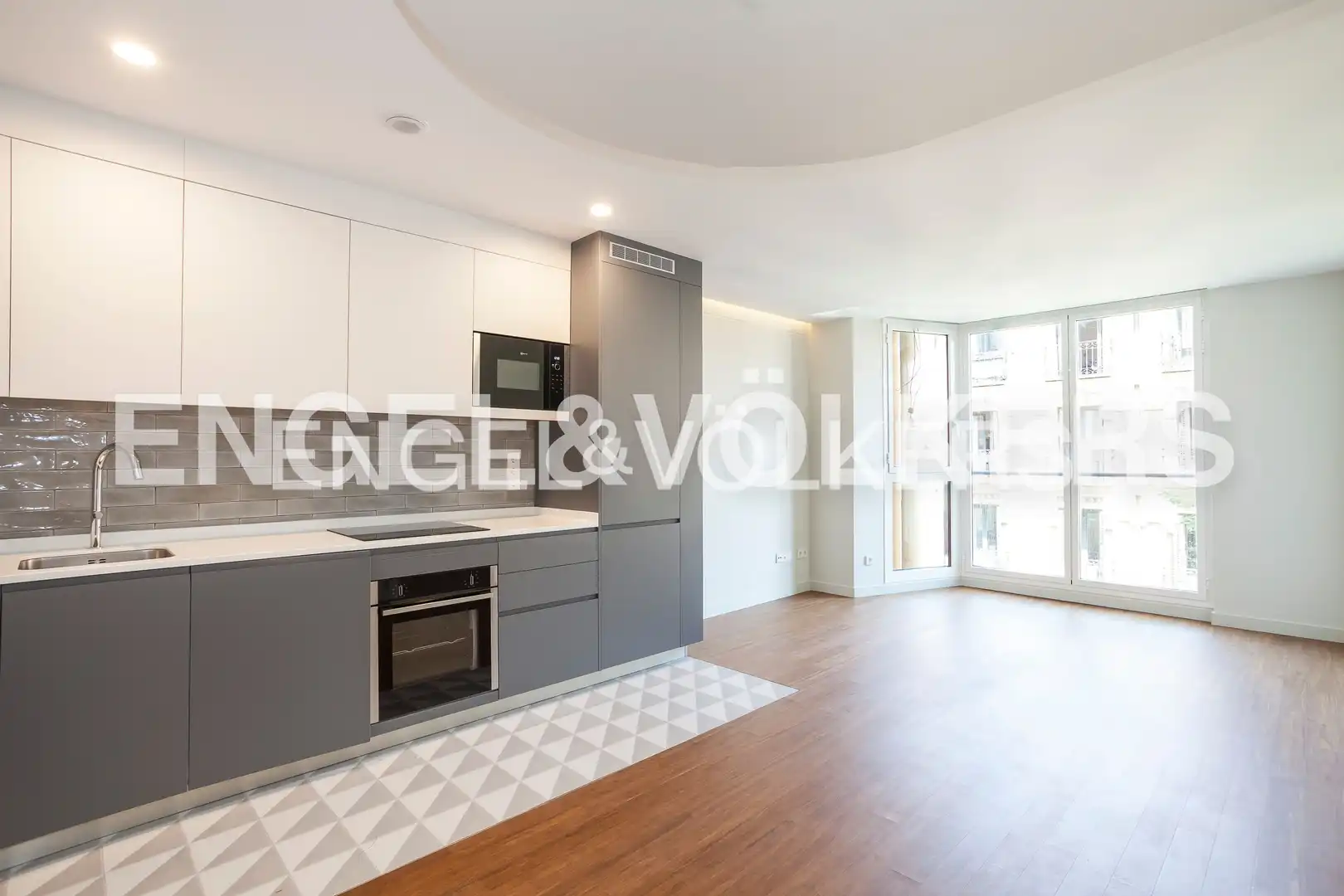 Cocina de Piso de alquiler en Madrid con Aire acondicionado, Calefacción y Trastero