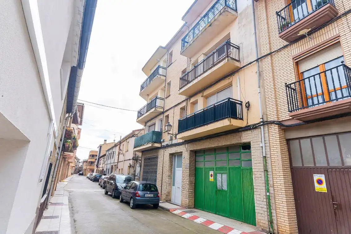Vista exterior de Local en venta en Marcilla