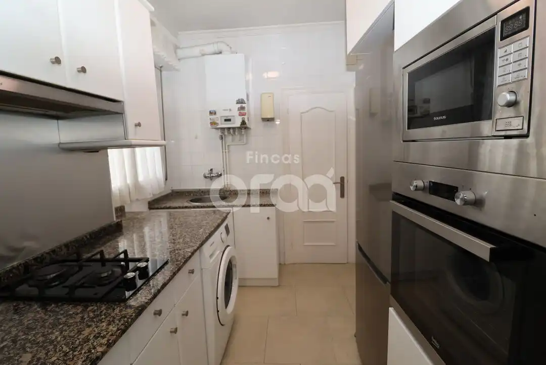 Cocina de Piso en venta en Santurtzi  con Calefacción y Amueblado