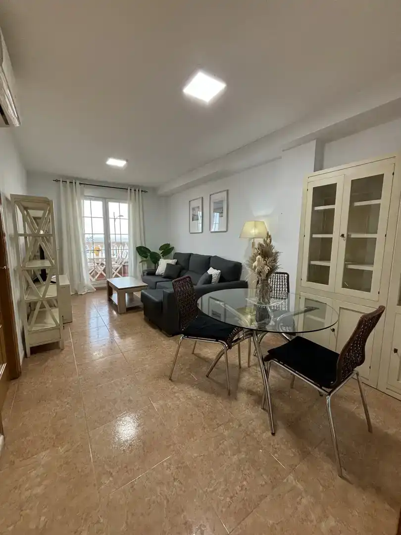 Sala d'estar de Pis en venda en Roquetas de Mar amb Aire condicionat, Piscina i Balcó
