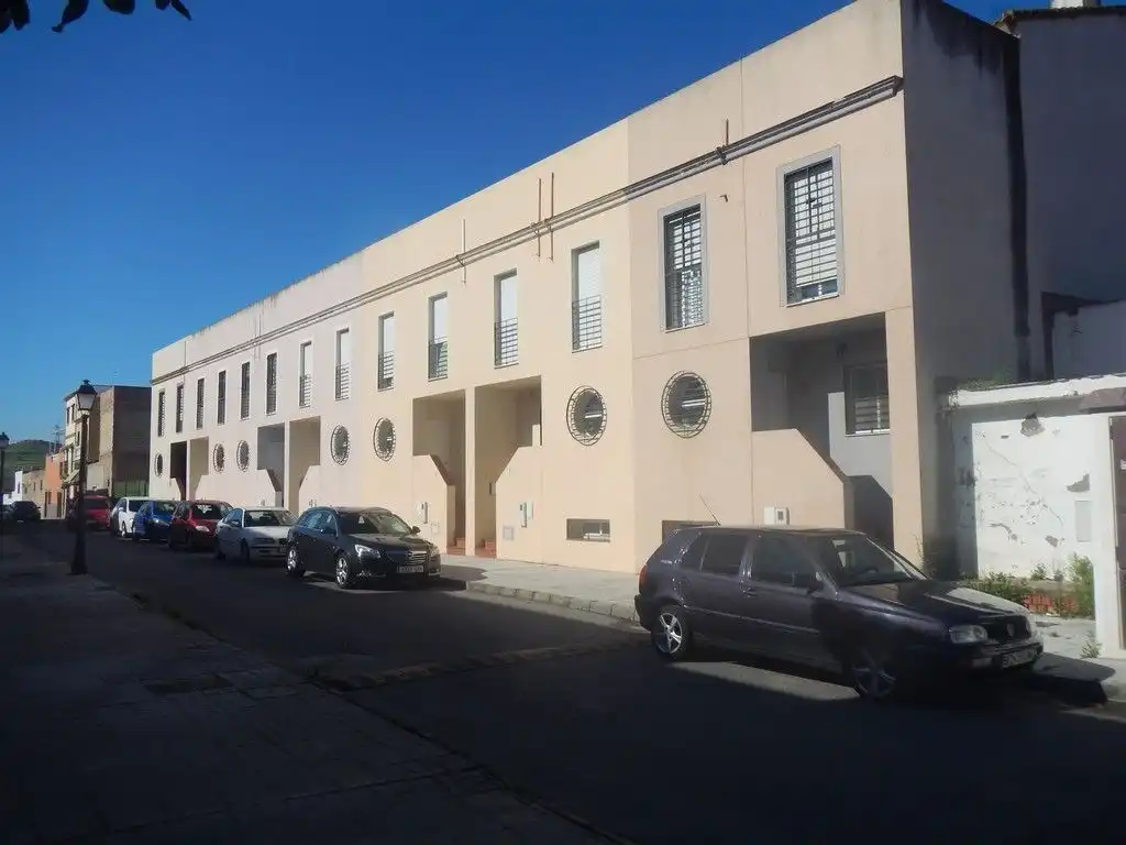 Vista exterior de Piso en venta en Santiponce