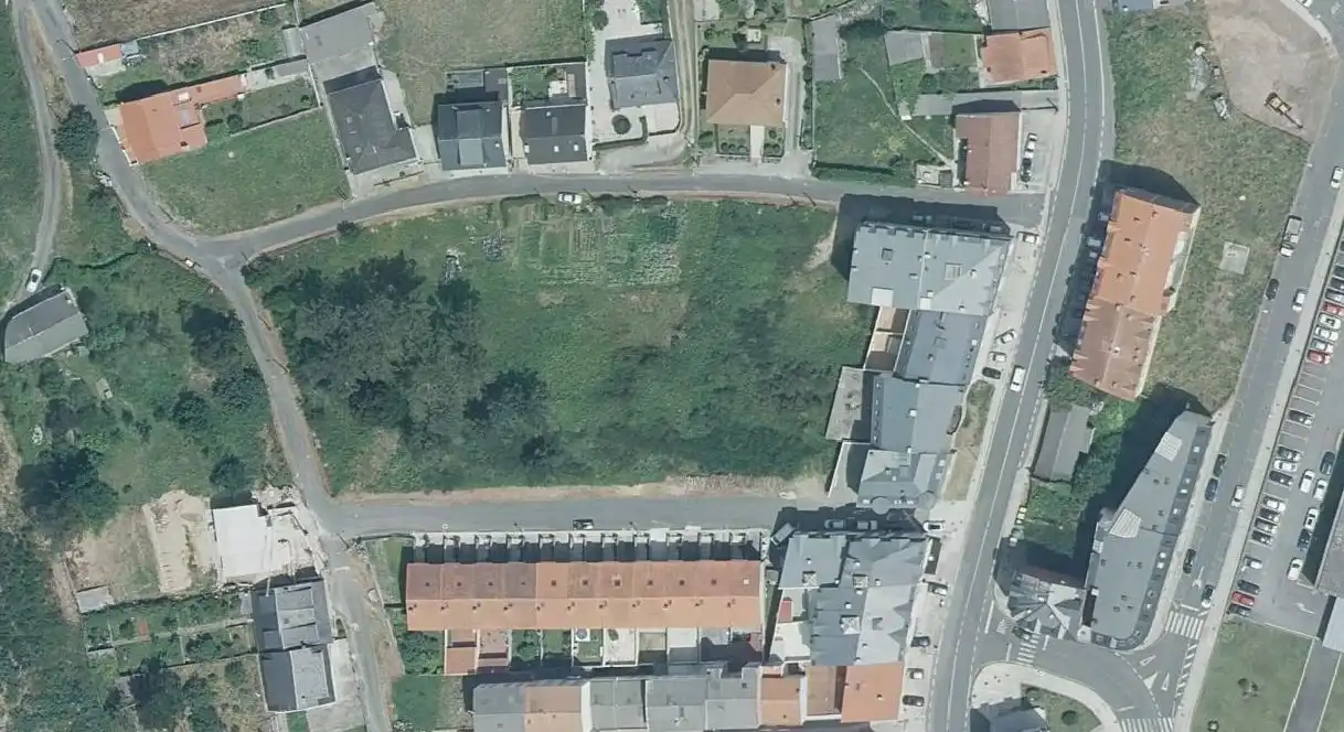 Terreni e lotti in vendita a Cee, imagen 4