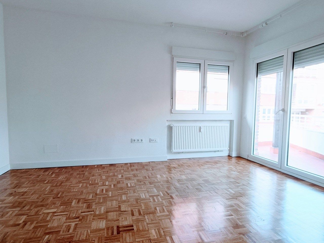 Bedroom of Flat to rent in  Madrid Capital  with Heating, Parquet flooring and Terrace