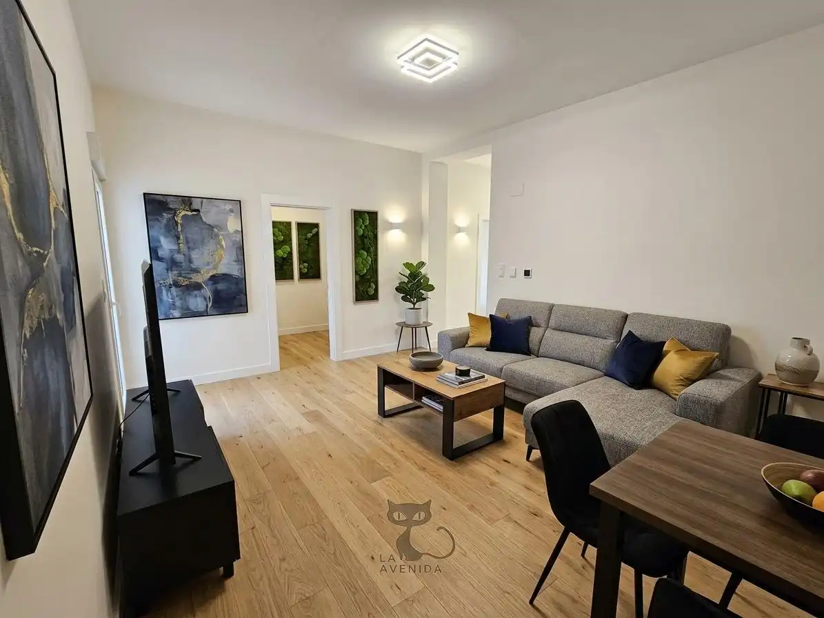 Maison mitoyenne à vendre à Calle MARIANO BENLLIURE 8
