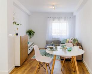 Living room of Flat for sale in  Barcelona Capital  with Air Conditioner, Heating and Balcony