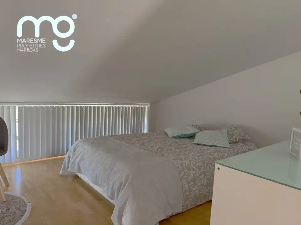 Habitación de Casa adosada en venta en Premià de Mar con Aire acondicionado, Calefacción y Jardín privado