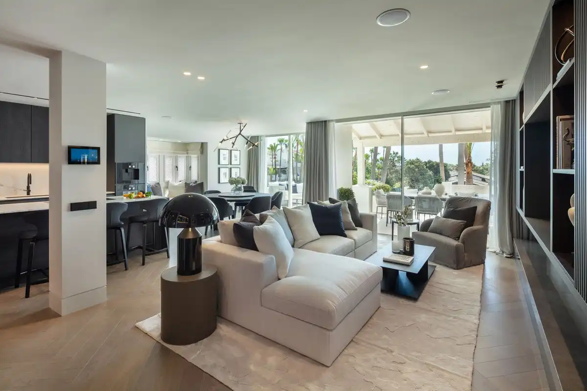 Living room of Duplexes for sale in Marbella  with Air Conditioner, Terrace and Community pool