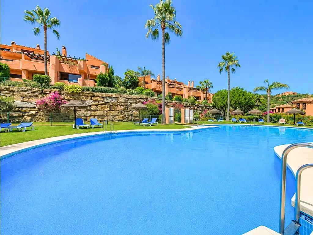 Apartament amb piscina en venda a La Mairena
