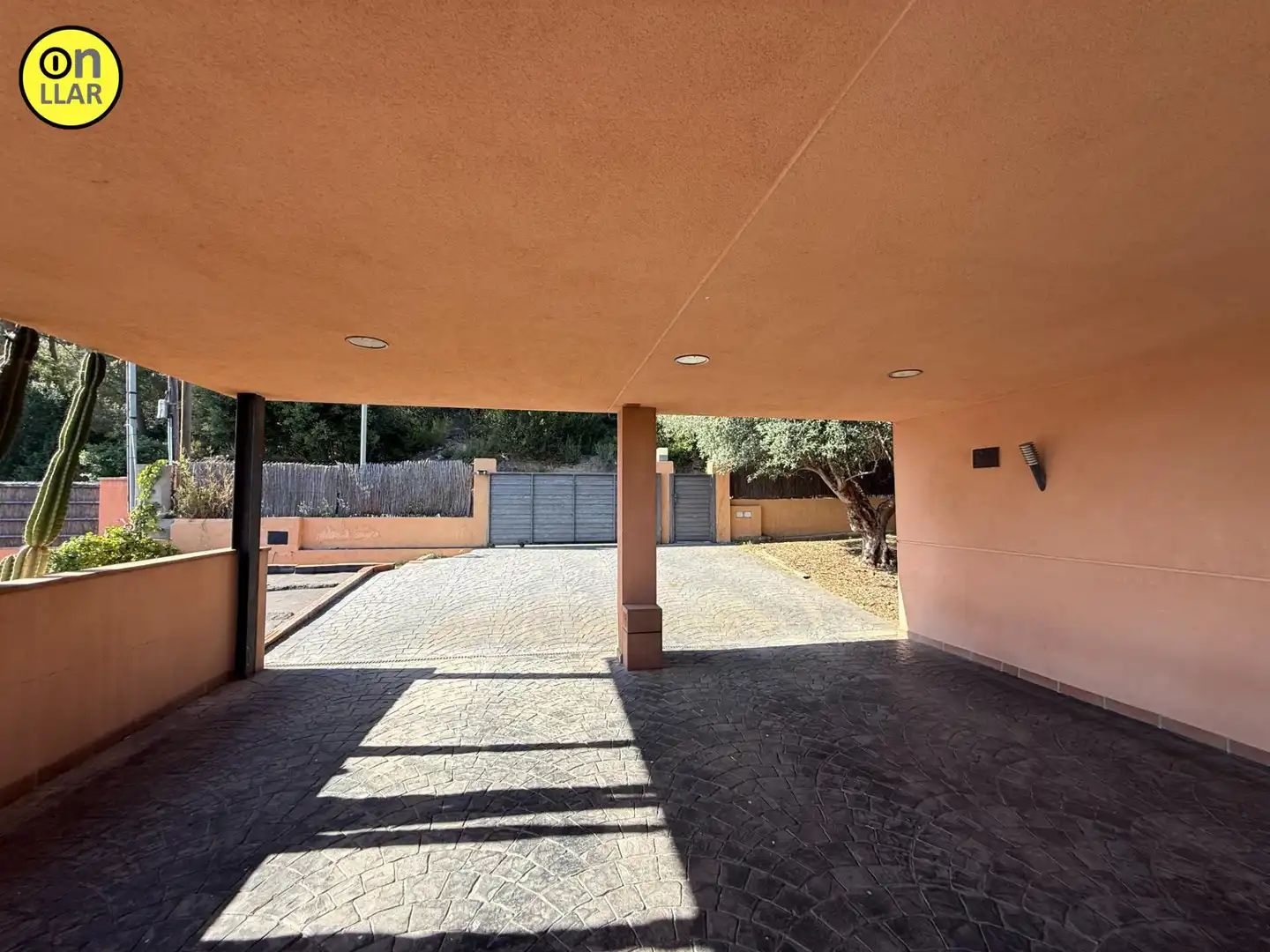 Parking de Casa o chalet en venta en L'Ametlla del Vallès