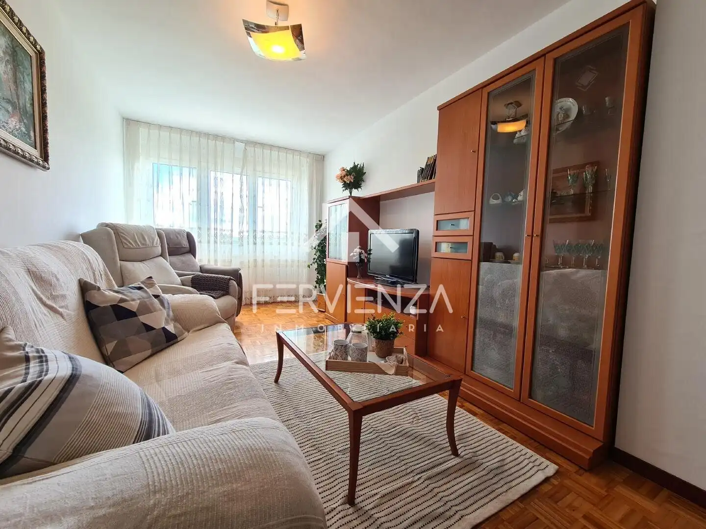 Sala d'estar de Pis en venda en Oviedo 