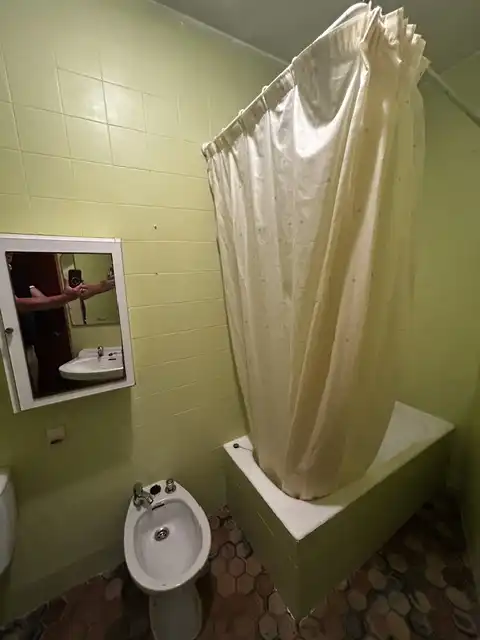 Baño de Piso en venta en Vilagarcía de Arousa con Parquet, Trastero y Amueblado