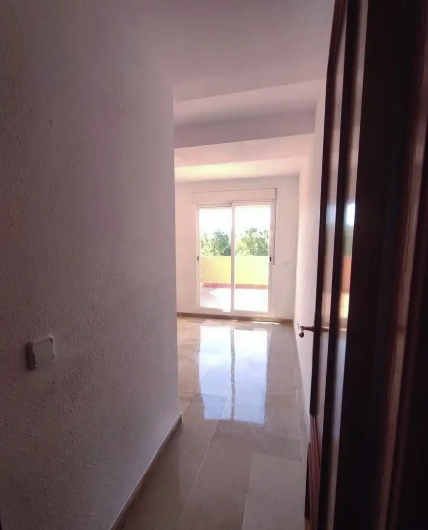 Penthouse mit Terrasse zum Verkauf in Bahía de Casares, imagen 7