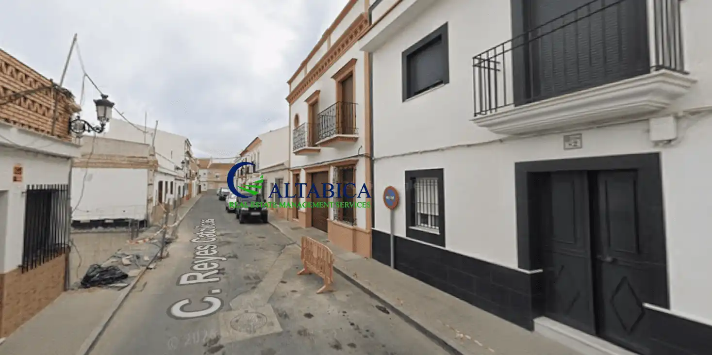 Flat for sale in Reyes Catolicos, imagen 2