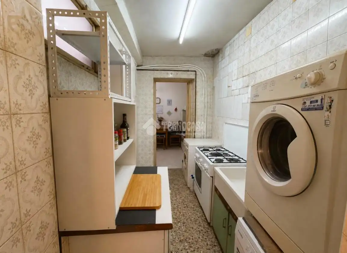 Cuina de Casa adosada en venda en Madrid amb Calefacció
