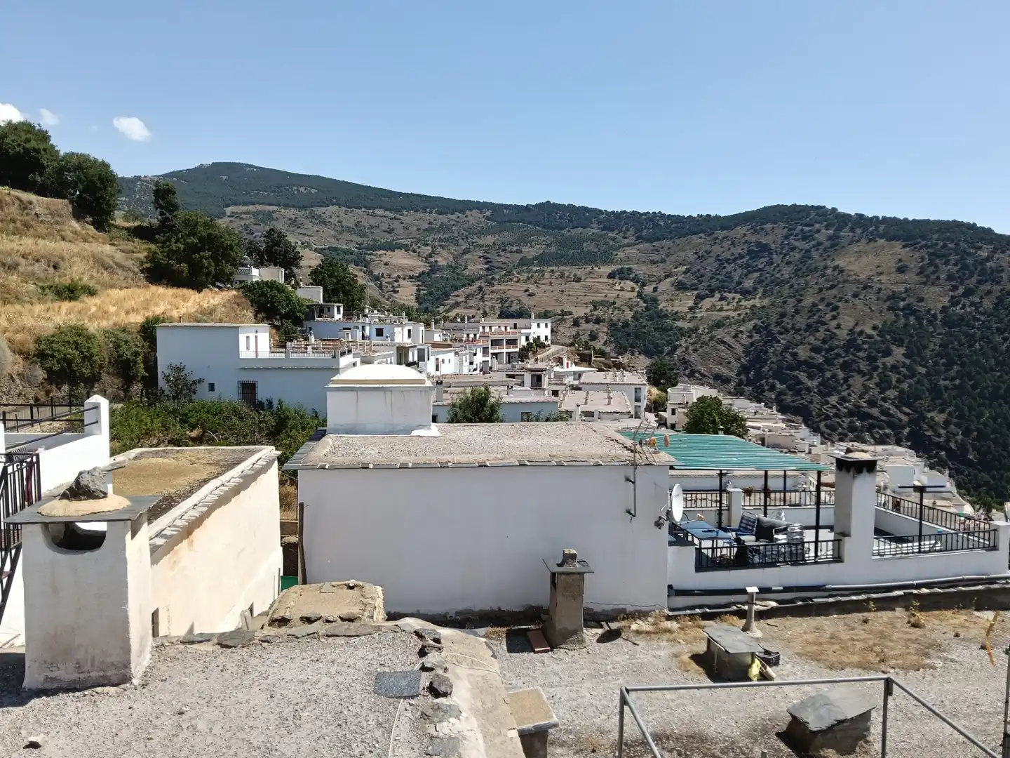 Vista exterior de Finca rústica en venda en Bérchules amb Calefacció, Terrassa i Moblat