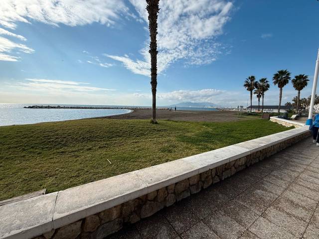 Apartamento en Alquiler en Pedregalejo - Morlaco