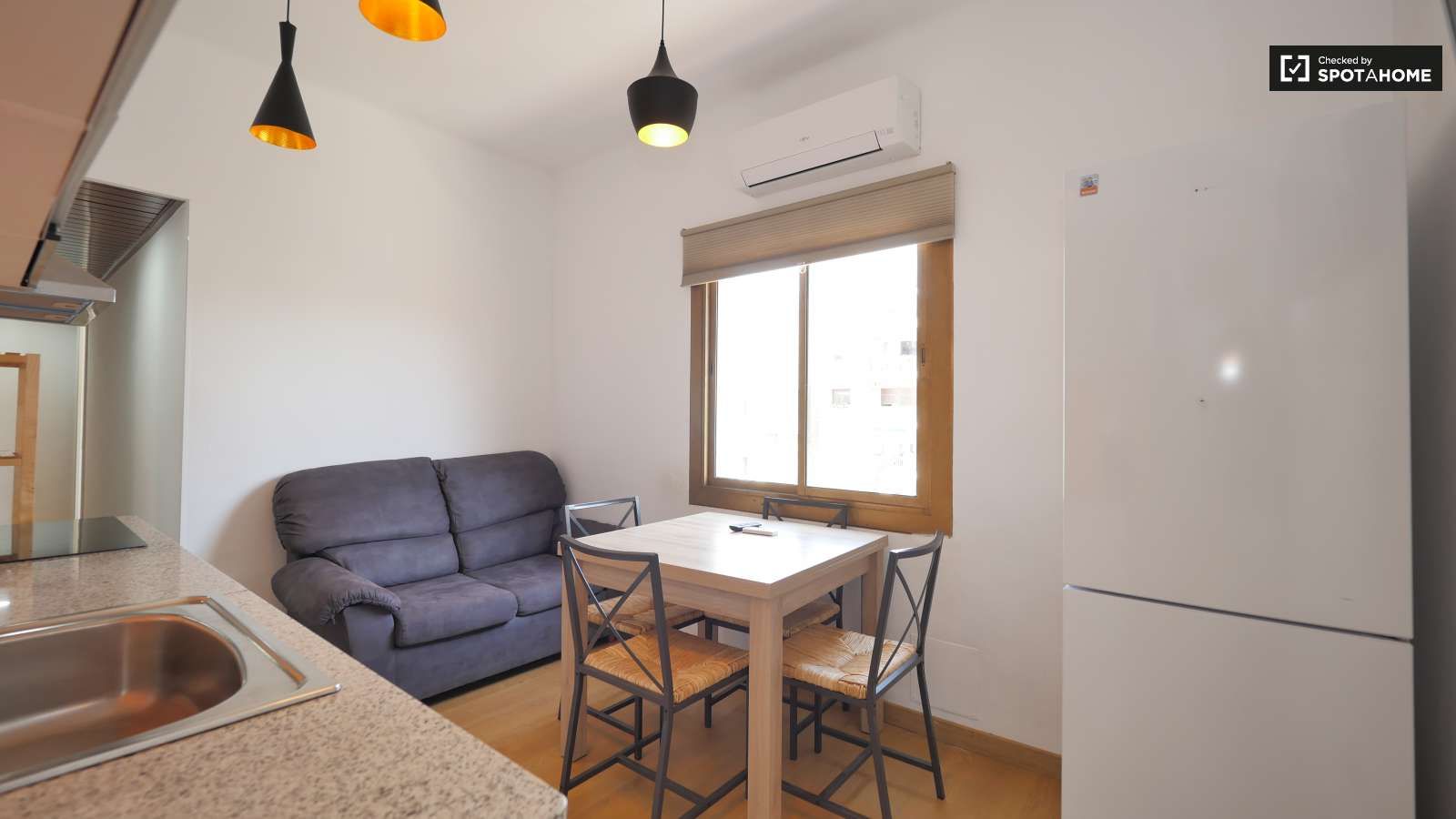 Apartment to share in El Clot
