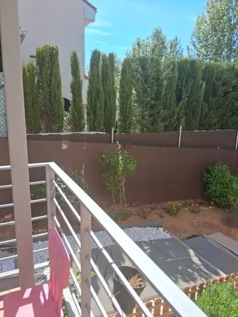 Terrasse von Einfamilien-Reihenhaus zum Verkauf in Uceda mit Heizung, Privatgarten und Abstellraum