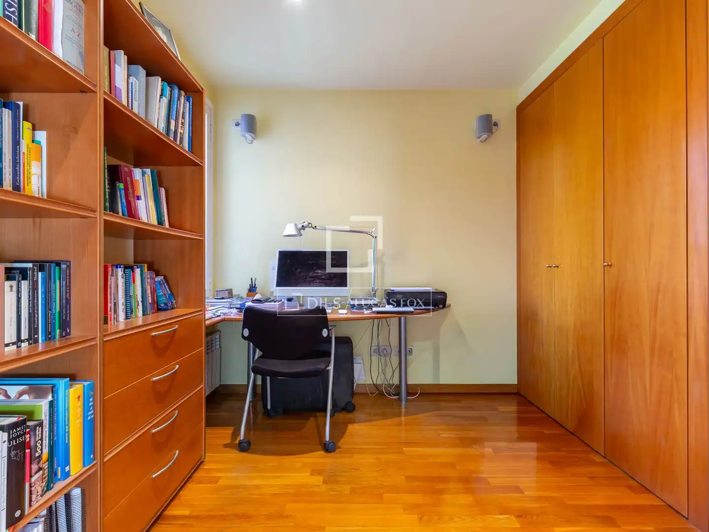 Flat for sale in Esplugues de Llobregat  with Air Conditioner, Heating and Private garden