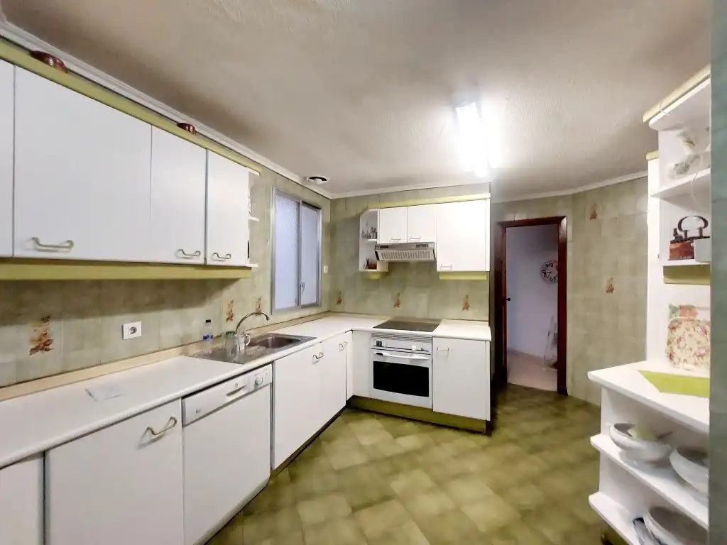 Appartamento con ascensore in vendita a Avenida Colon, imagen 6