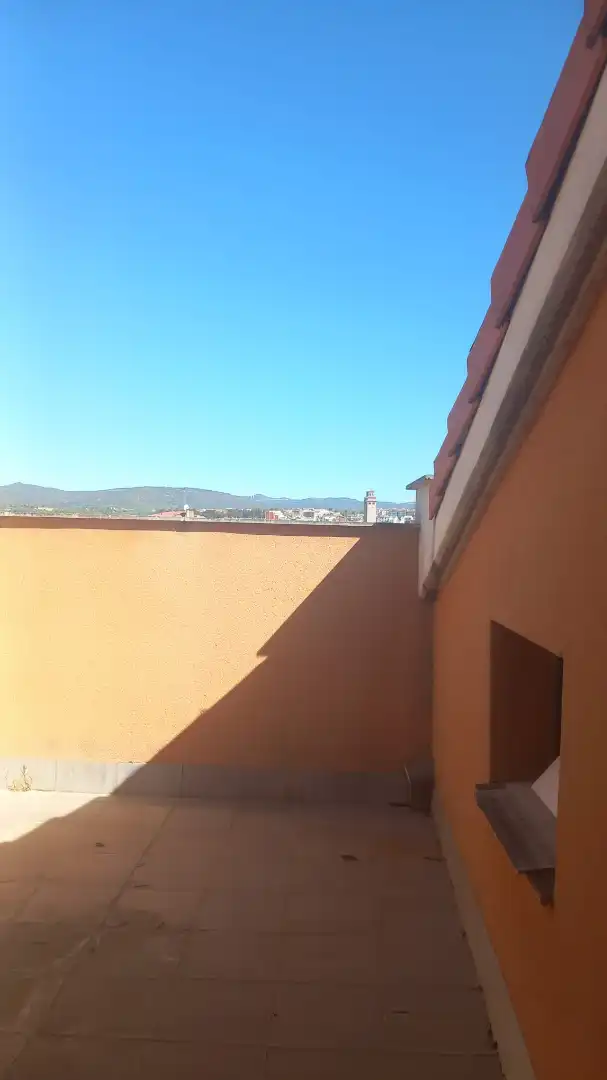 Terrassa de Edifici en venda en Santa Margarida de Montbui amb Alarma
