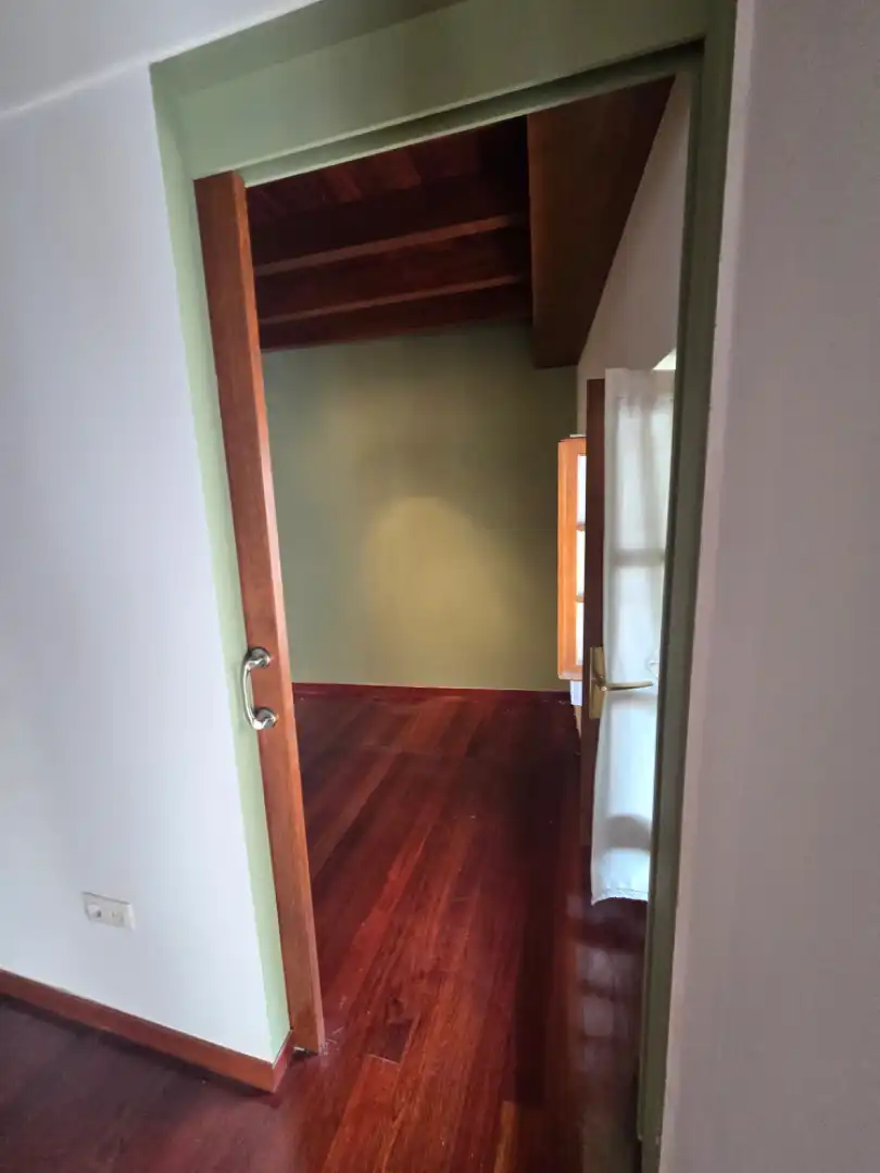 Casa adosada en venta en Viveiro con Calefacción, Parquet y Horno