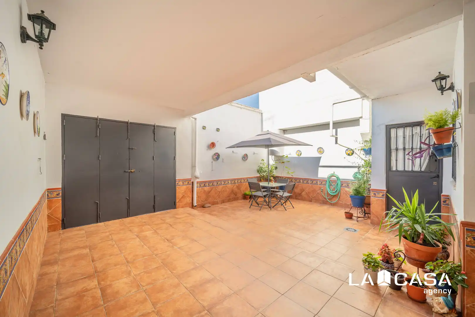 Terrassa de Casa adosada en venda en Dos Hermanas