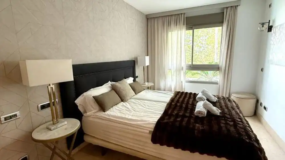 Bedroom of Apartments for rent in Marbella  with Air Conditioner, Terrace and Swimming Pool