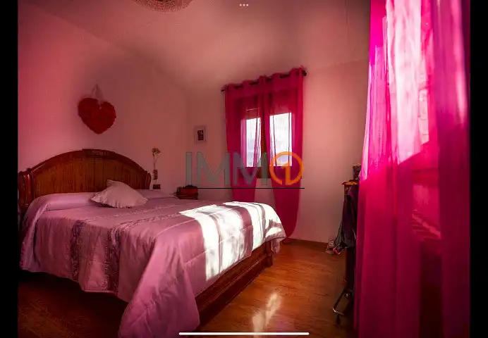 Habitación de Casa adosada en venta en Alàs I Cerc con Calefacción, Jardín privado y Terraza
