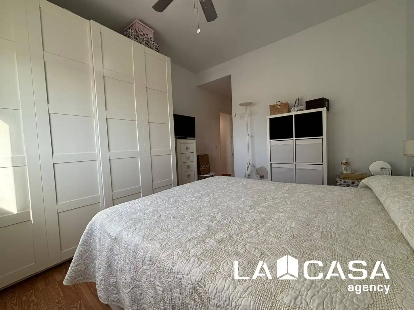 Habitación de Piso en venta en Dos Hermanas con Terraza y Piscina