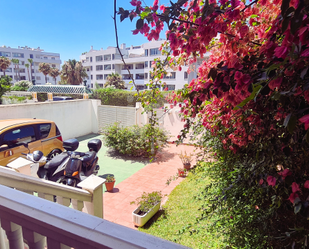 Vista exterior de Casa o xalet en venda en Fuengirola amb Terrassa i Piscina