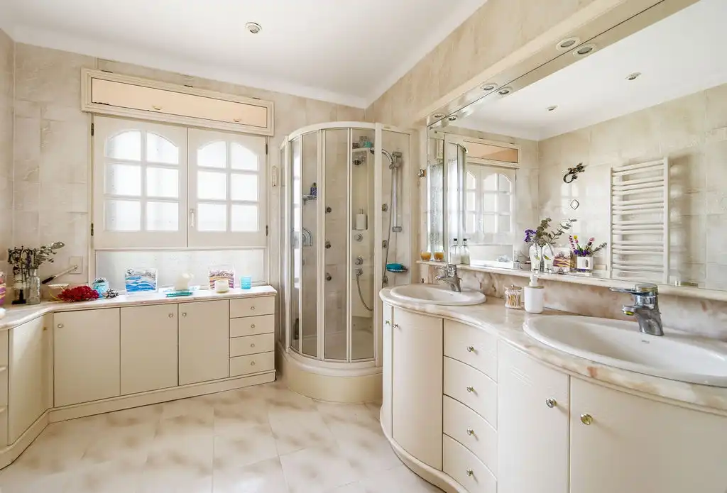 Casa con piscina en venta en Carrer Noguera, imagen 28