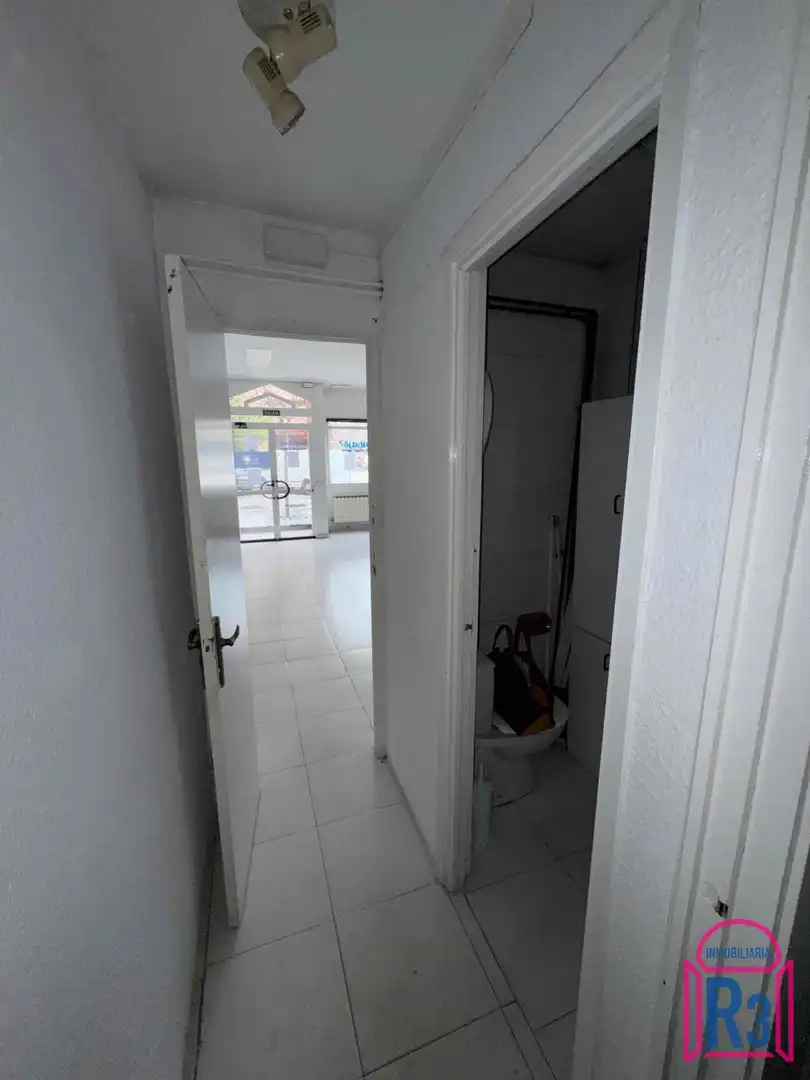 Local comercial en venda a Astorga, imagen 11