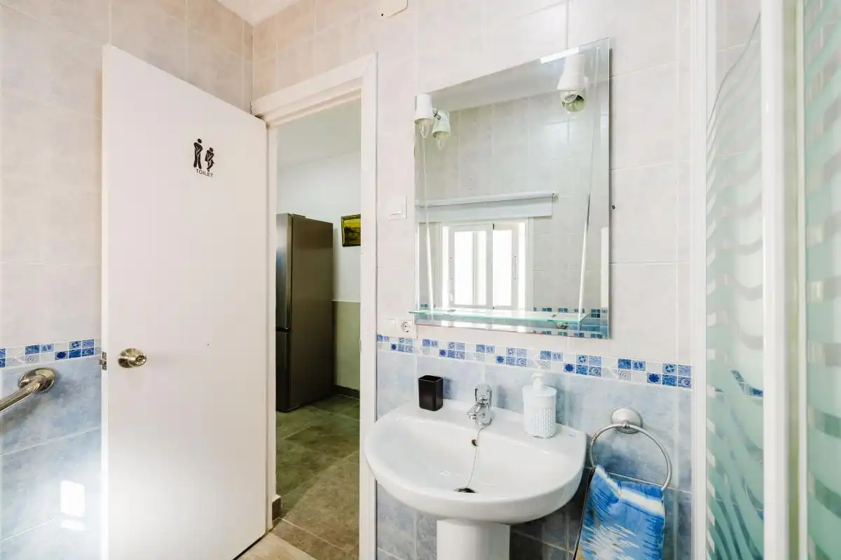 Bathroom of Houses for sale in Málaga  with Air Conditioner, Heating and Terrace