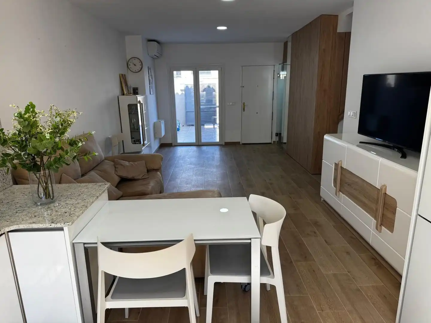 Casa adosada en venta en Garrucha con Aire acondicionado, Terraza y Amueblado