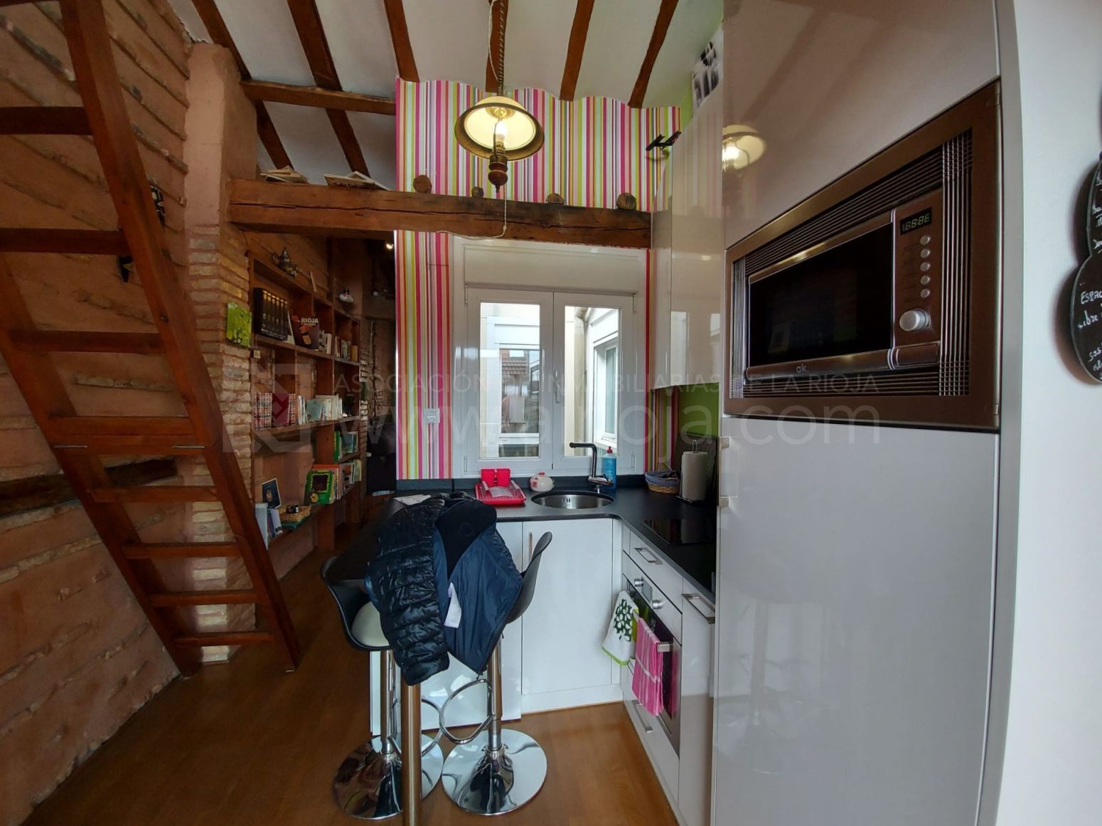 Kitchen of Attic for sale in  Logroño  with Heating, Terrace and Furnished