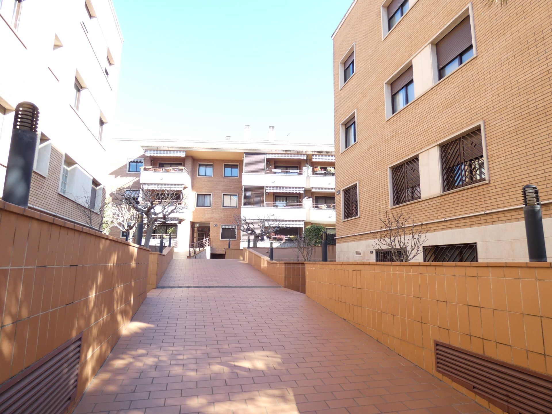 Exterior view of Flat for sale in Cerdanyola del Vallès  with Air Conditioner, Heating and Storage room