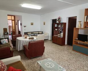 Living room of House or chalet for sale in Manzaneque  with Swimming Pool