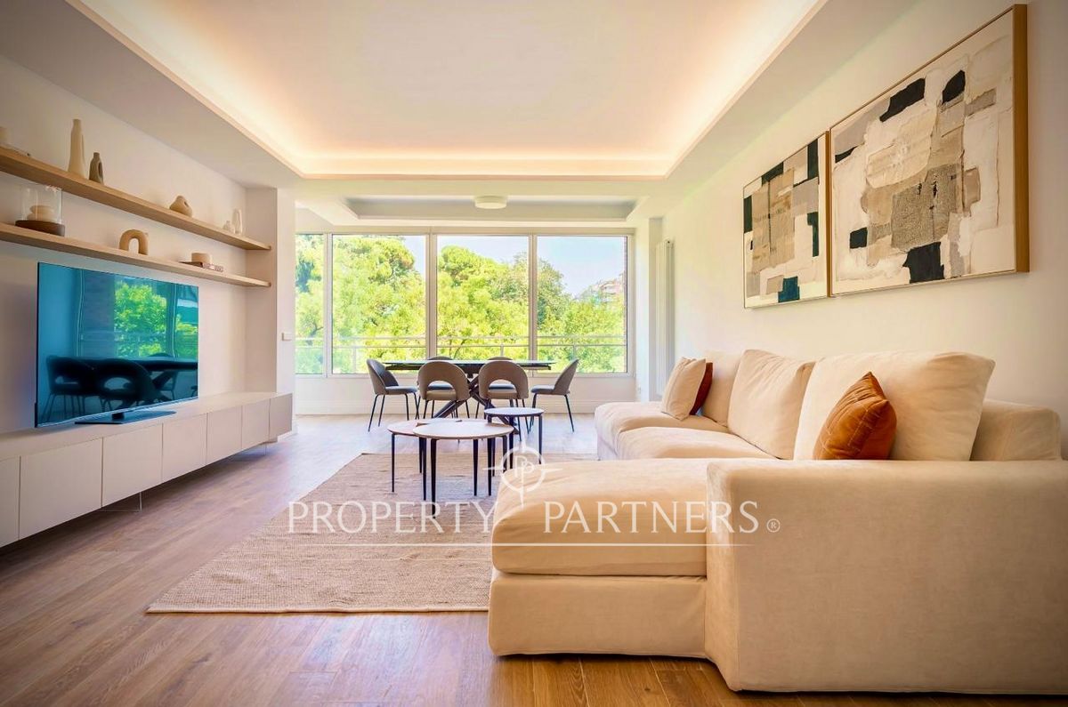 Sala de estar de Apartamento en venta en  Madrid Capital con Aire acondicionado, Calefacción y Amueblado