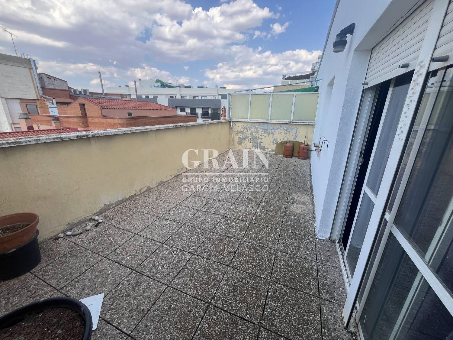 Exterior view of Attic for sale in  Albacete Capital  with Heating and Terrace