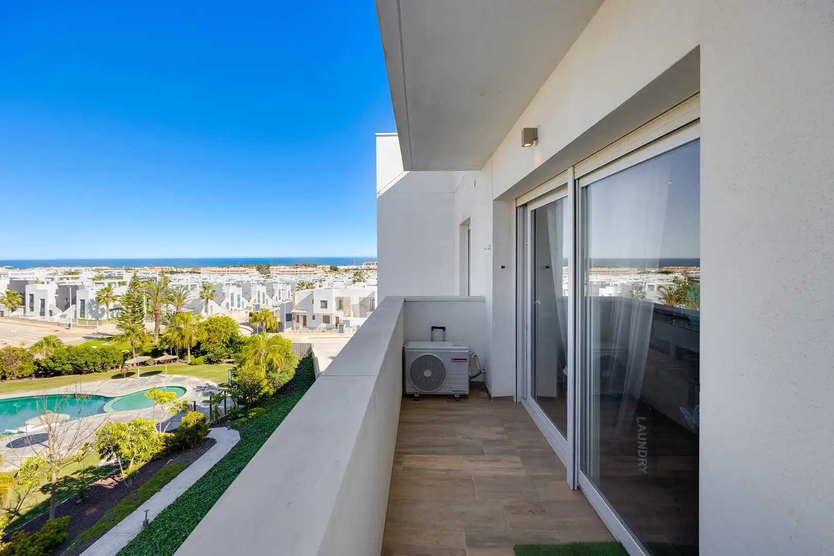 Ático con piscina en venta en Los Balcones - Los Altos, imagen 13
