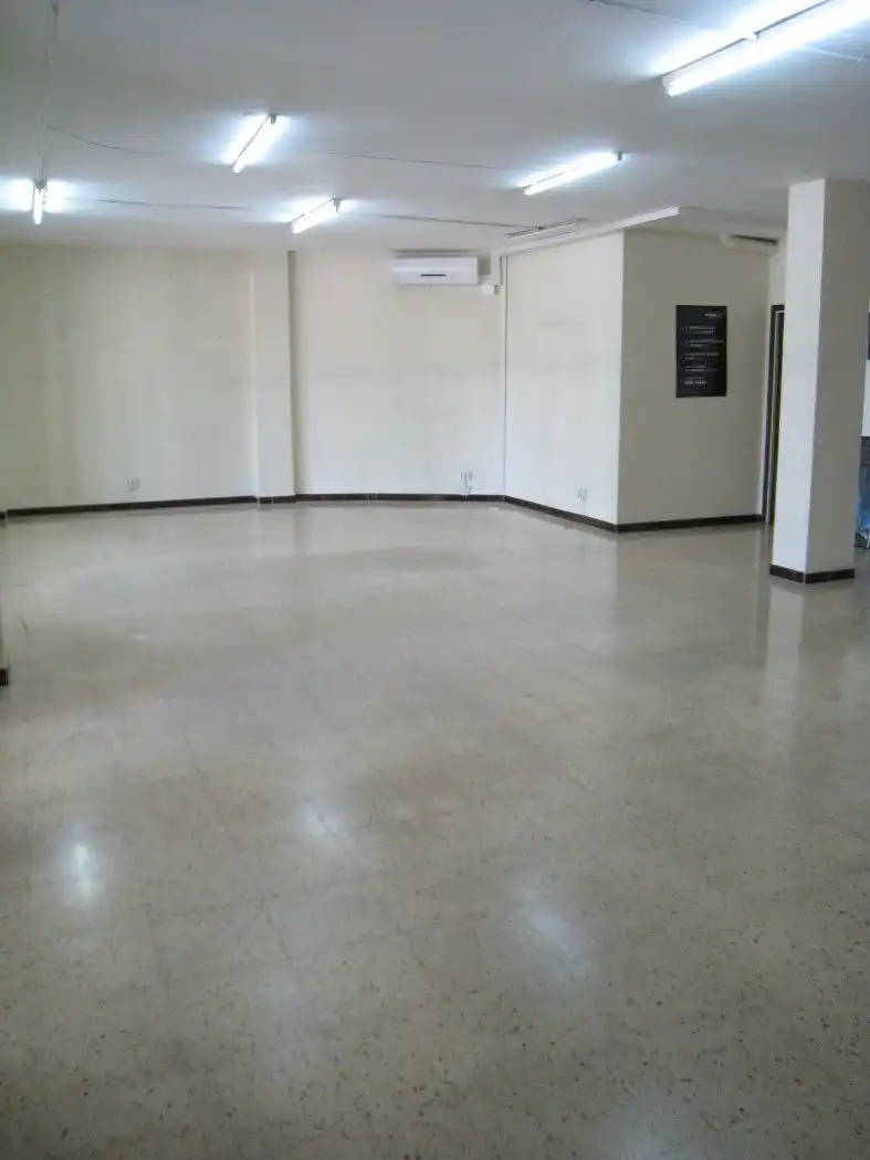 Office for rent in Barcelona  with Air Conditioner
